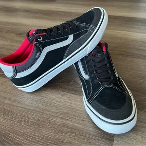 VANS Trujillo Pro - Ultracush 3D - Black on Red (rare)